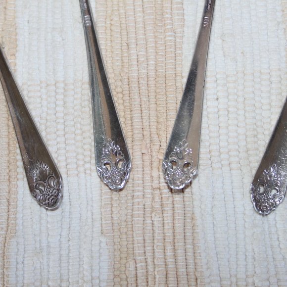 VTG HOLMES & EDWARDS SP IS '37 LOVELY LADY SOLID SERVING SPOONS SET of (4) FLATW - Picture 11 of 12
